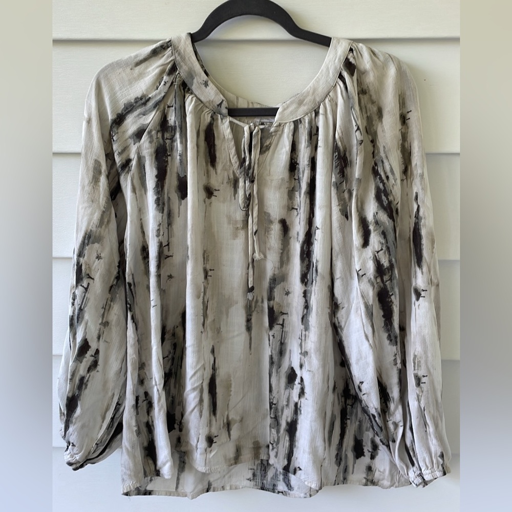 EUC Carly Jean Jade Top